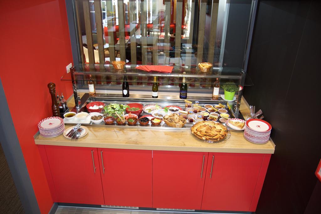 Hotel Ibis Timone 3*